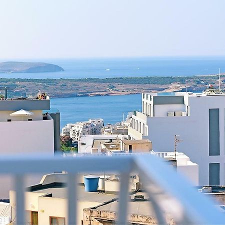 13 Village Apartments Mellieha Bagian luar foto